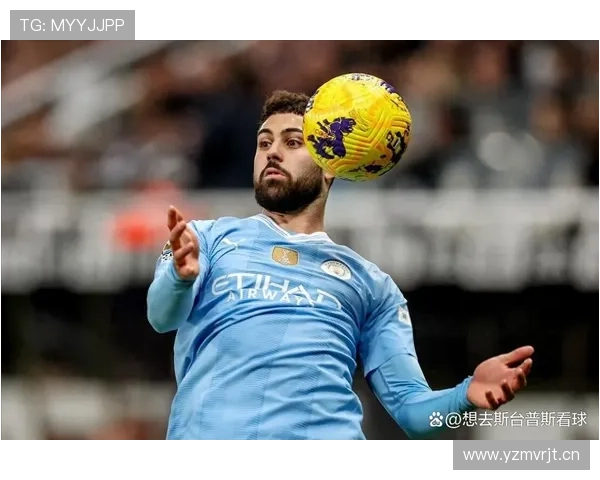 若昂·坎塞洛：英超冠军主力边后卫