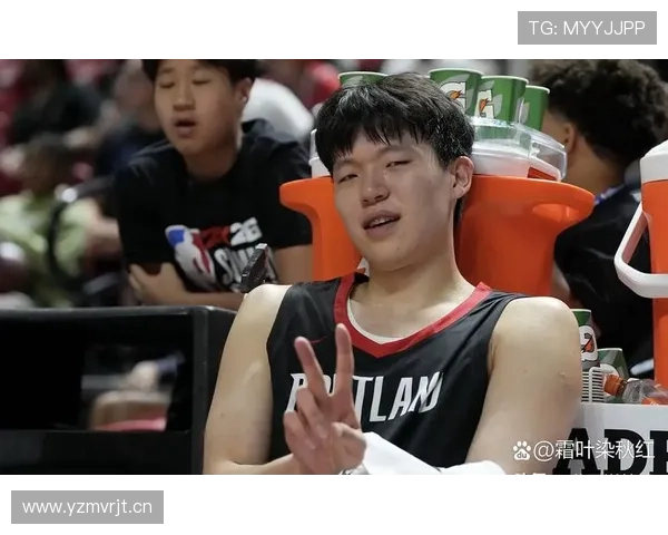 杨瀚森从无球转挡拆制造错位牵制内线稳住外线